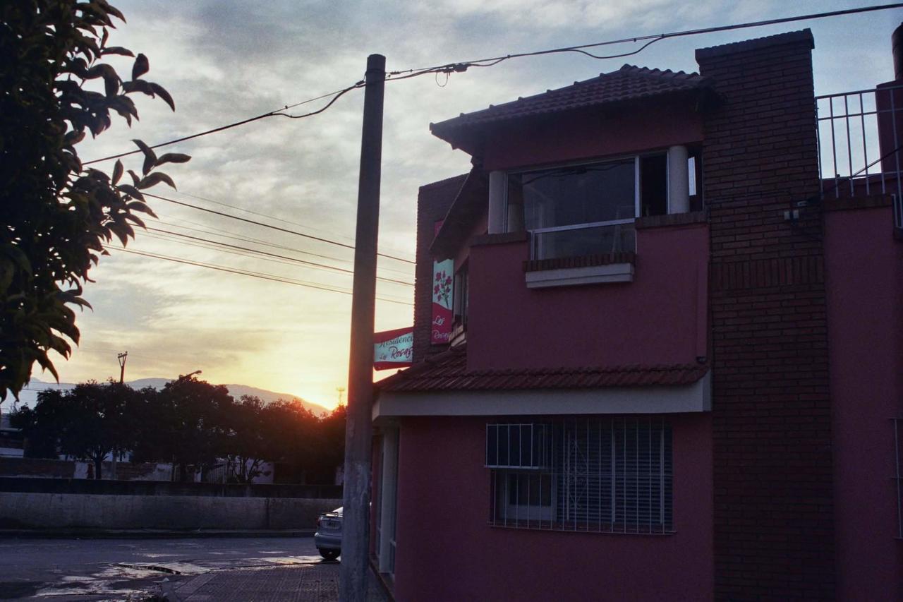 Hotel Las Rosas Salta Kültér fotó